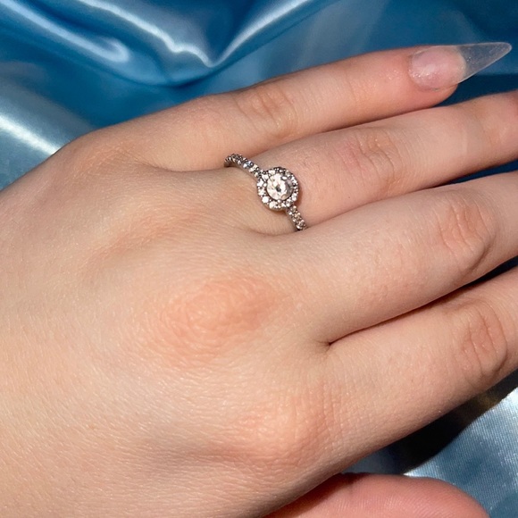 Ring - Picture 2 of 5